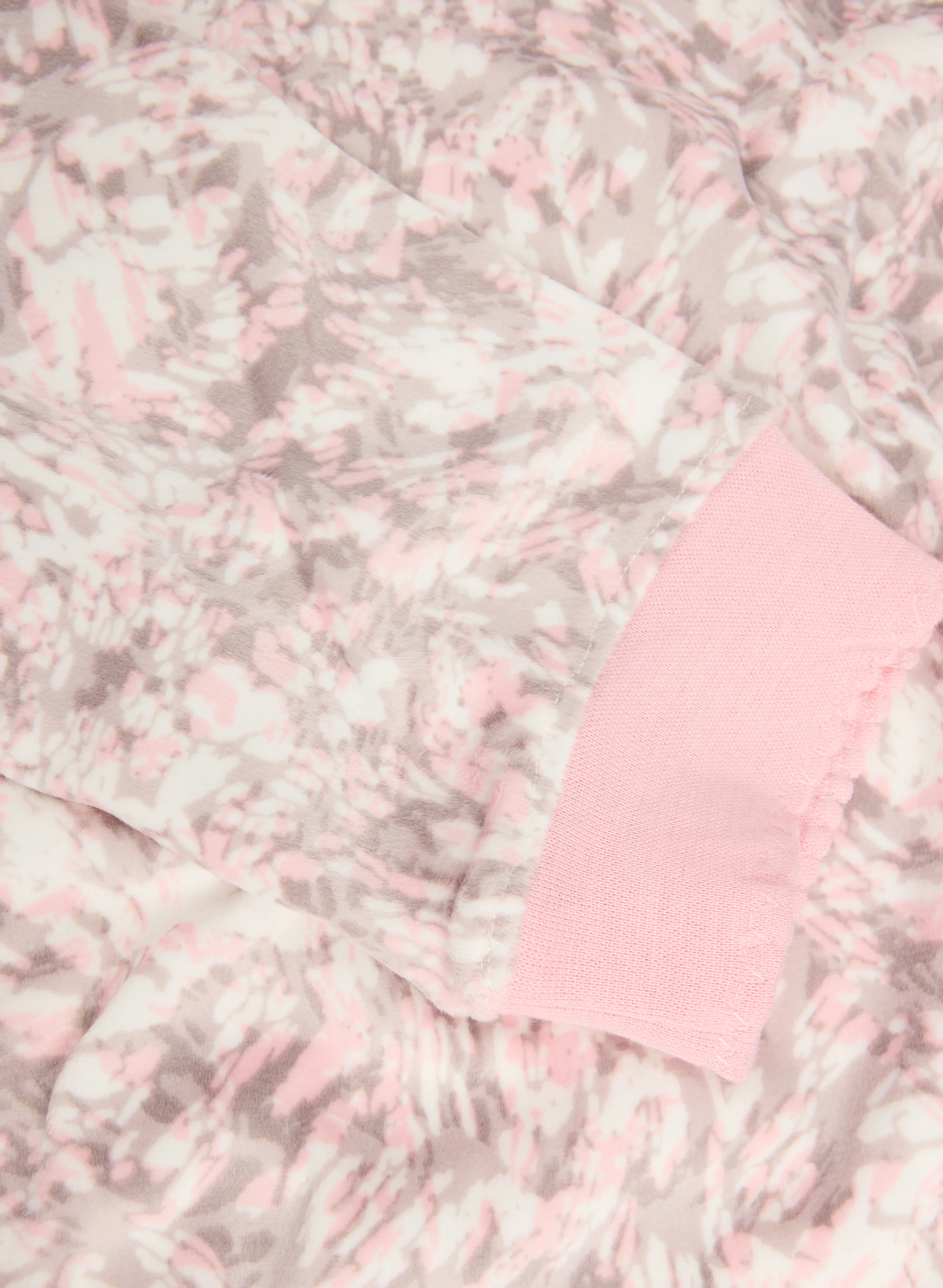 Abstract Print Pyjama Set - Image 7