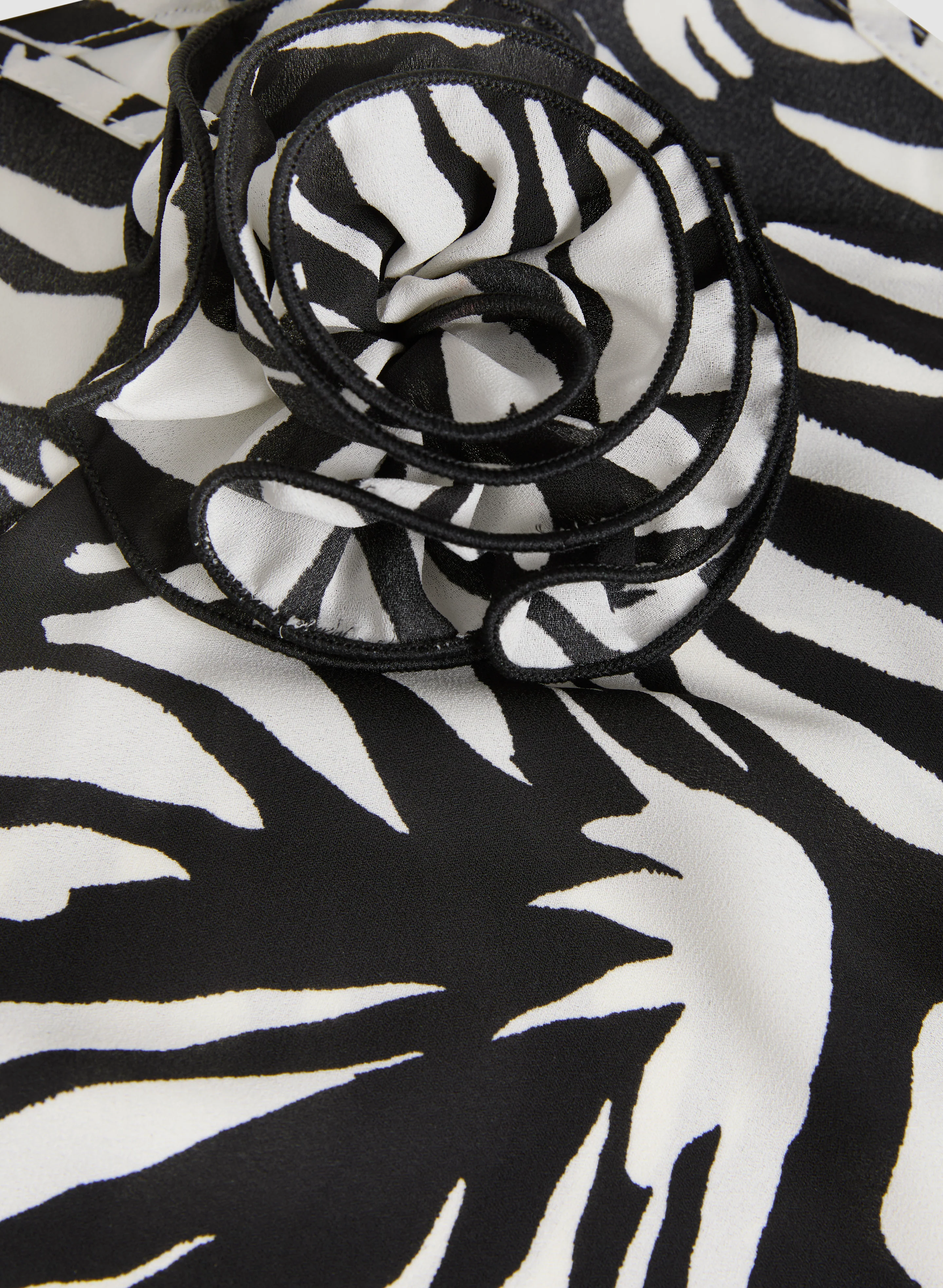 Abstract Rosette Halter Neck Blouse - Image 8