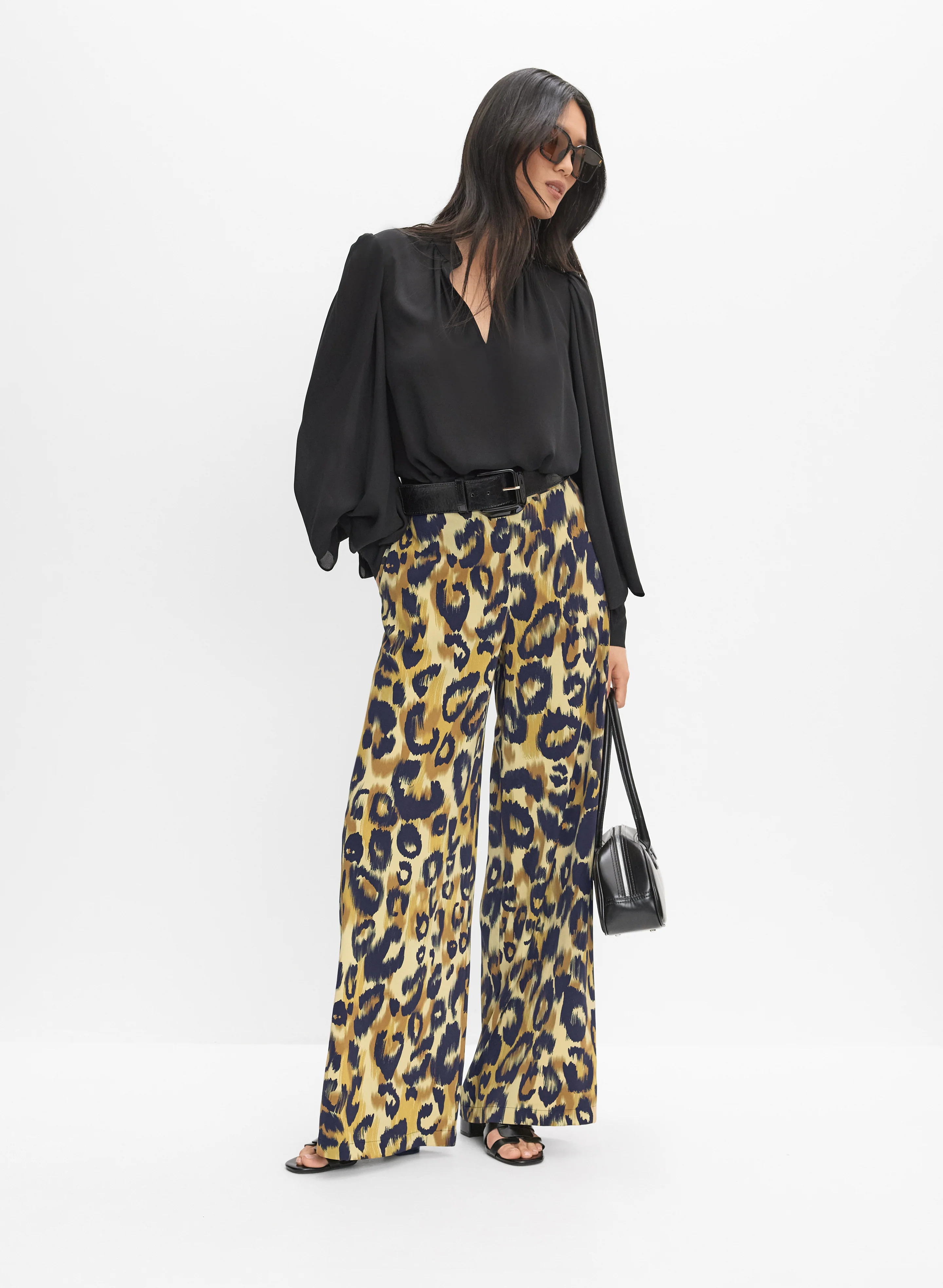 Balloon Sleeve Blouse & Leopard Print Wide-Leg Pants