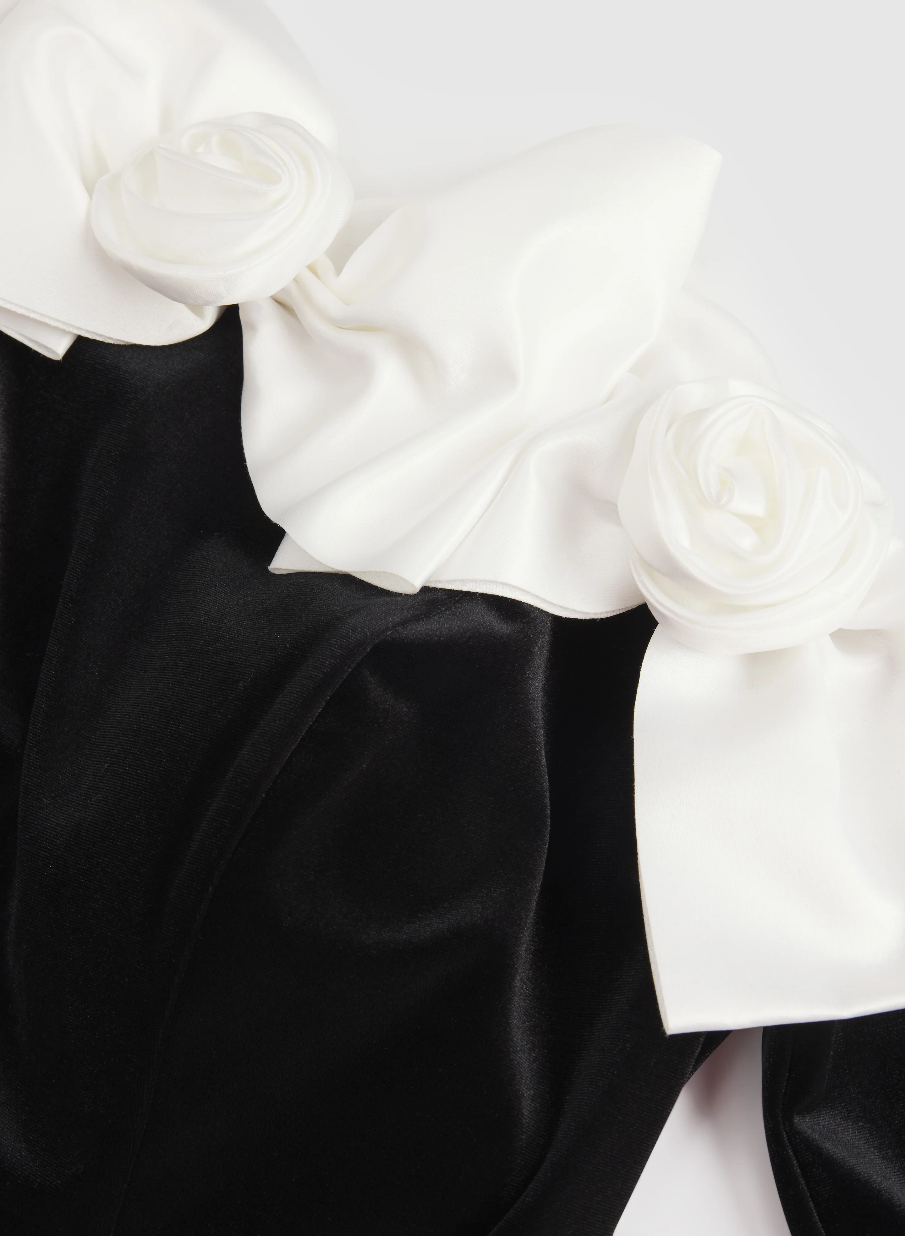 Contrast Rosette Velvet Dress - Image 6