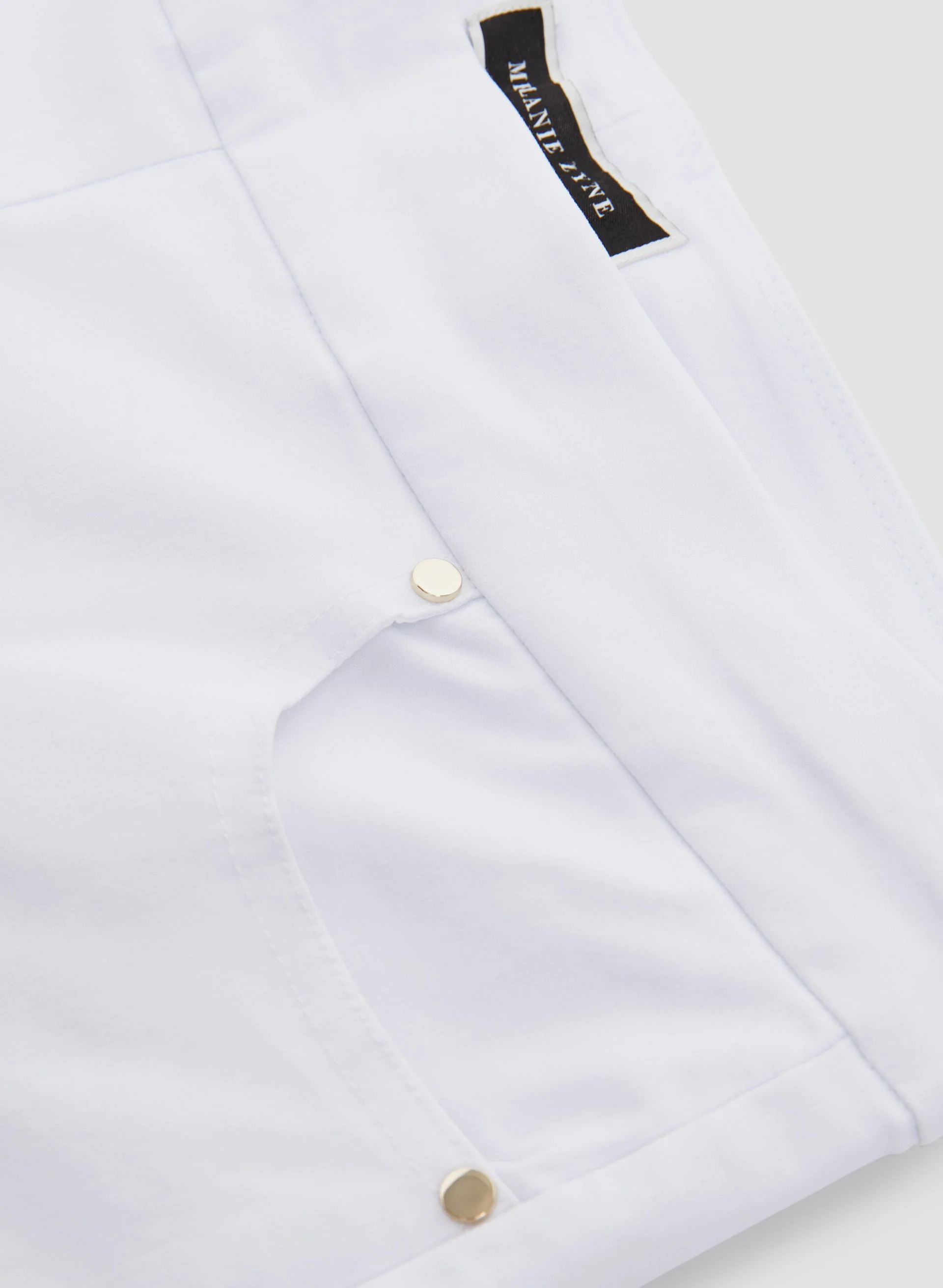 Essential Pull-On Capri Pants - Image 4