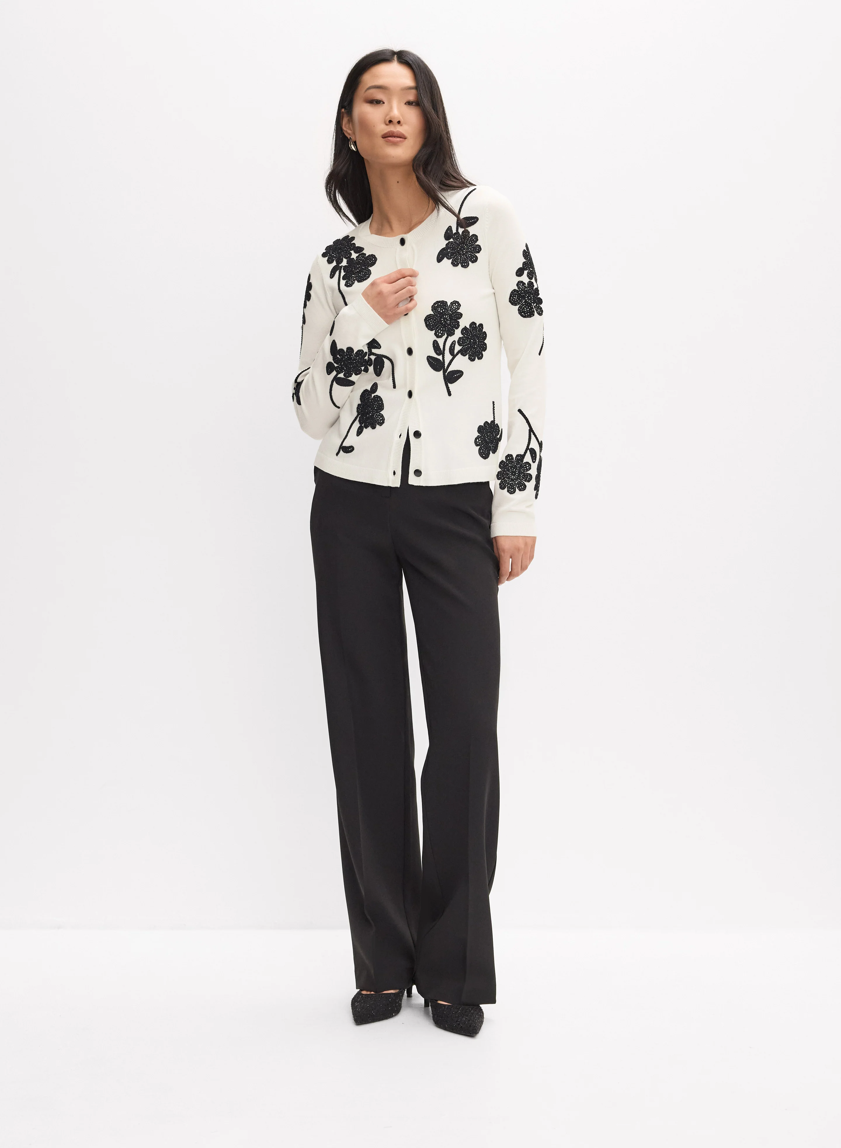 Floral Embroidered Cardigan - Image 3