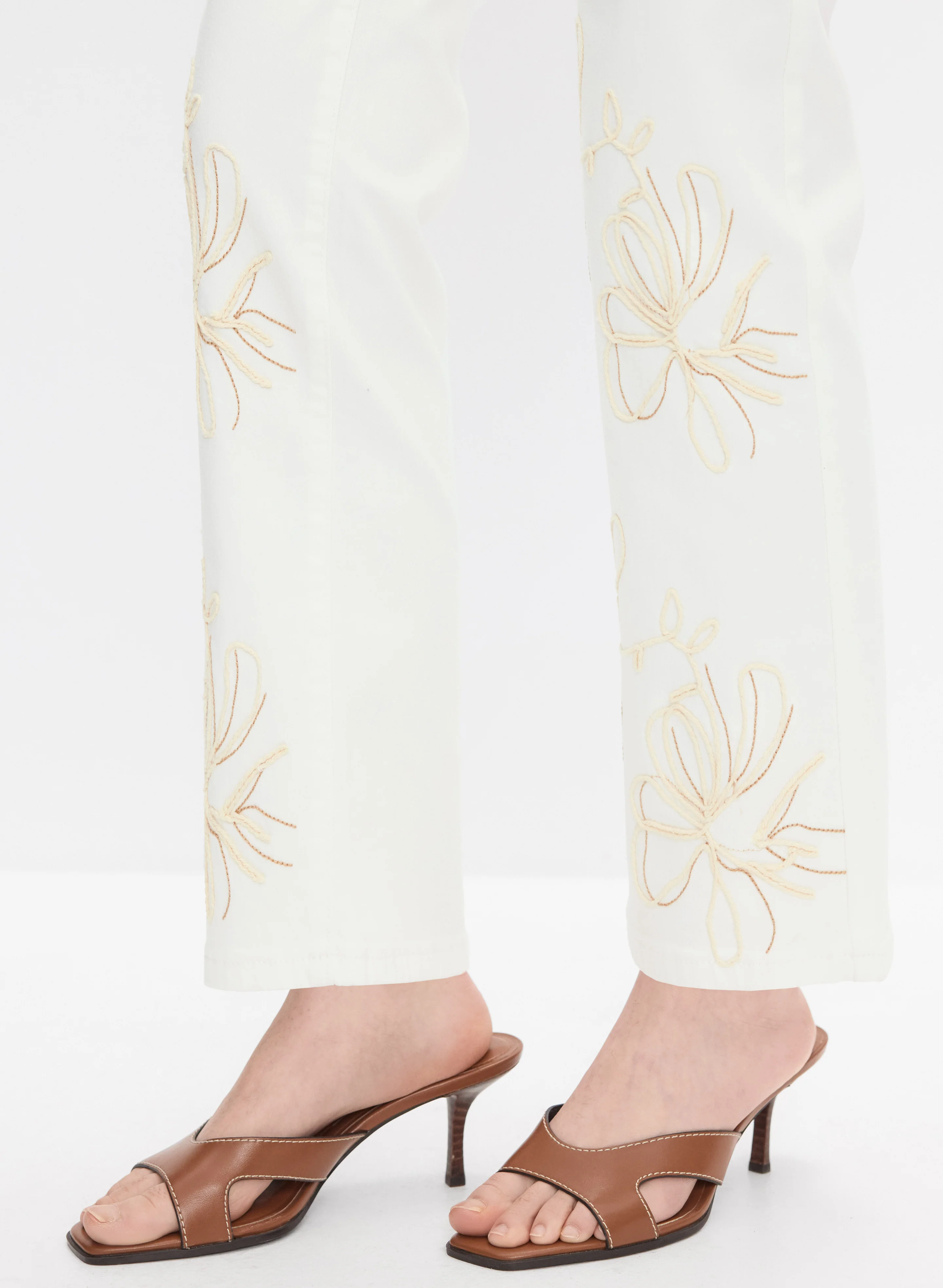 Floral Embroidered Jeans - Image 4