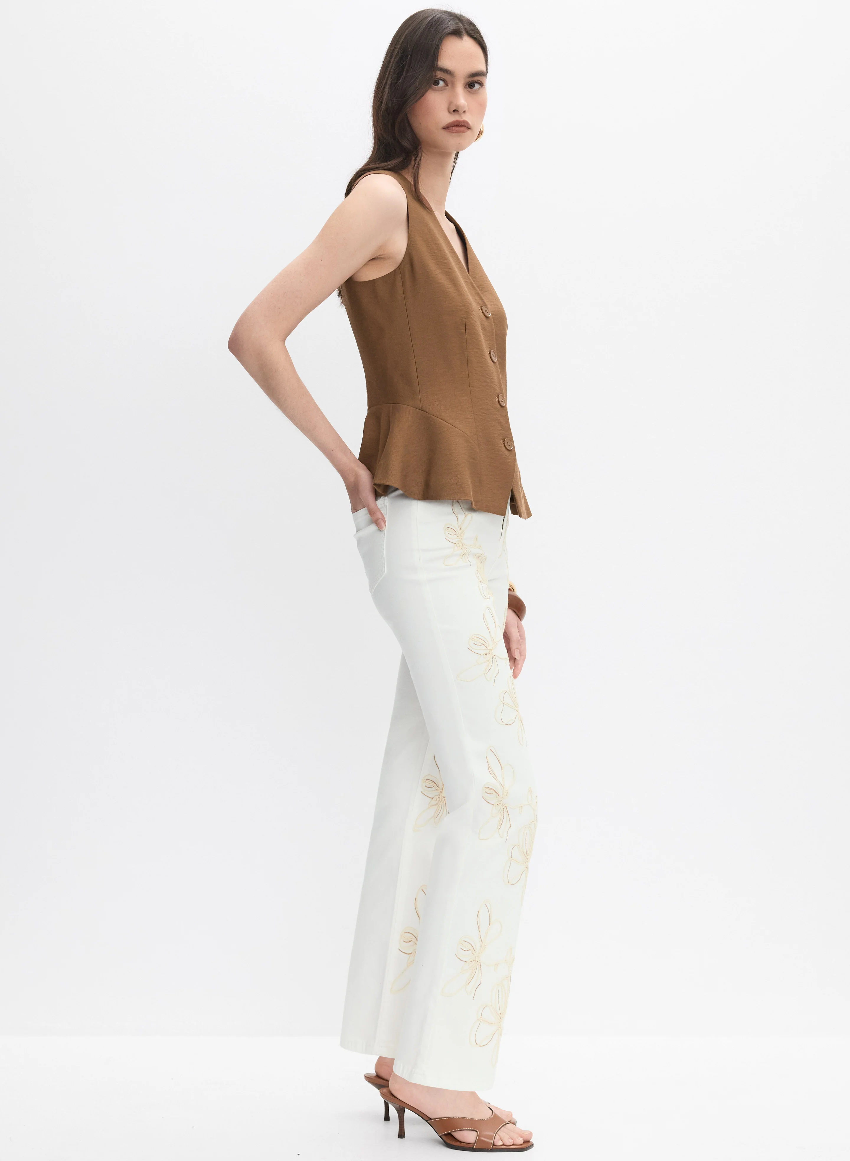 Floral Embroidered Jeans - Image 5