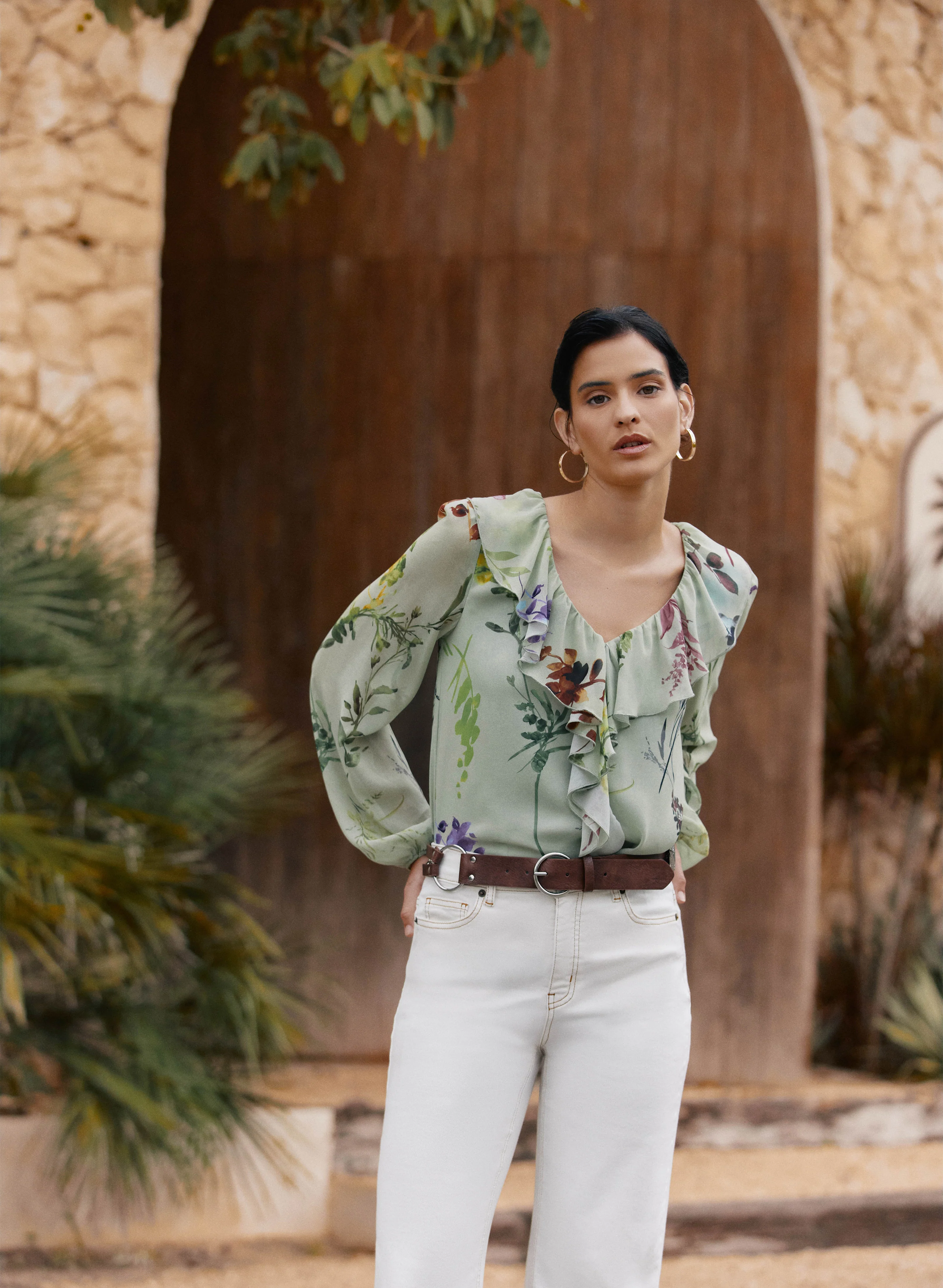 Floral Ruffle Front Blouse - Image 3