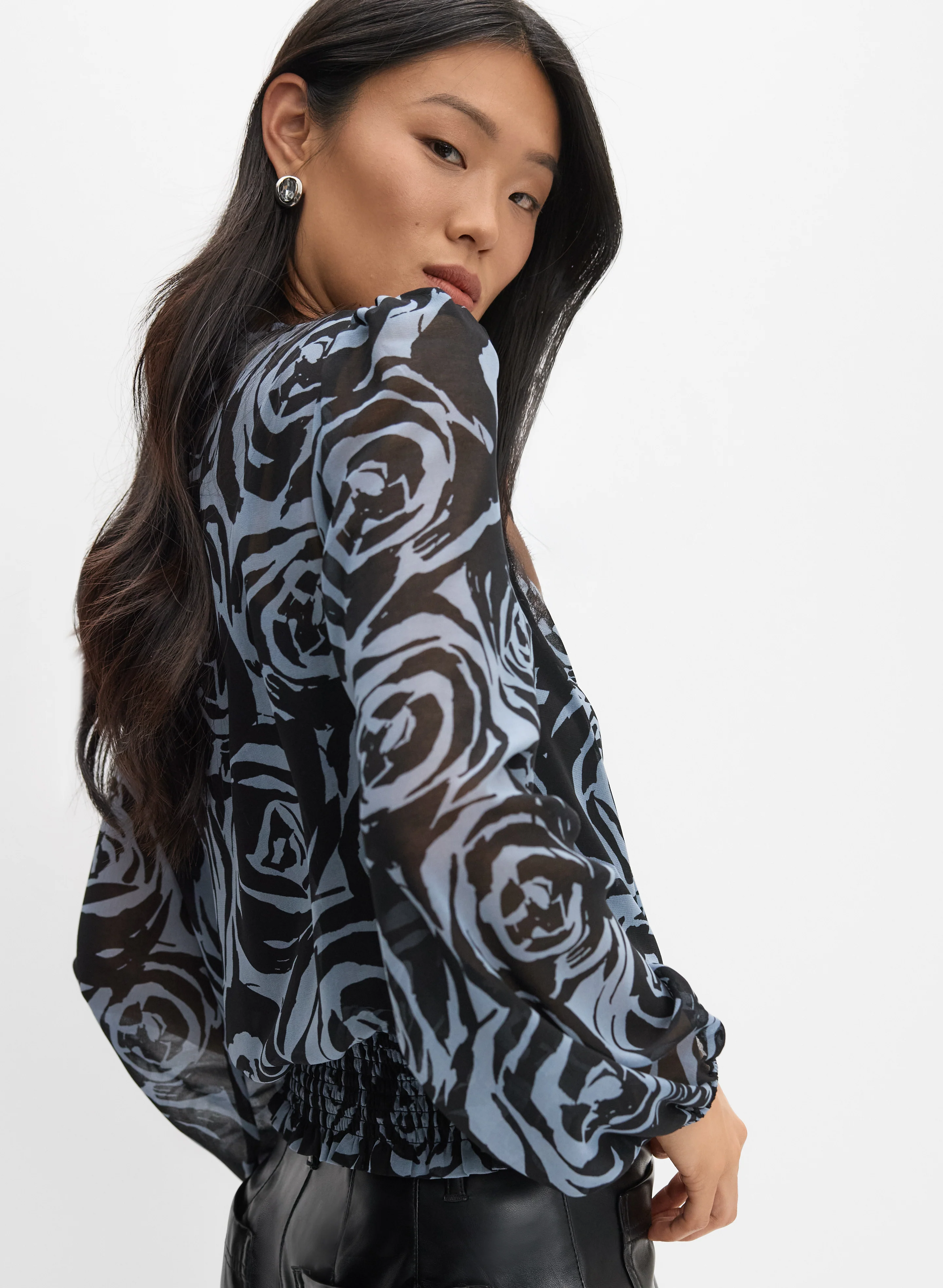 Graphic Rose Print Blouse - Image 5