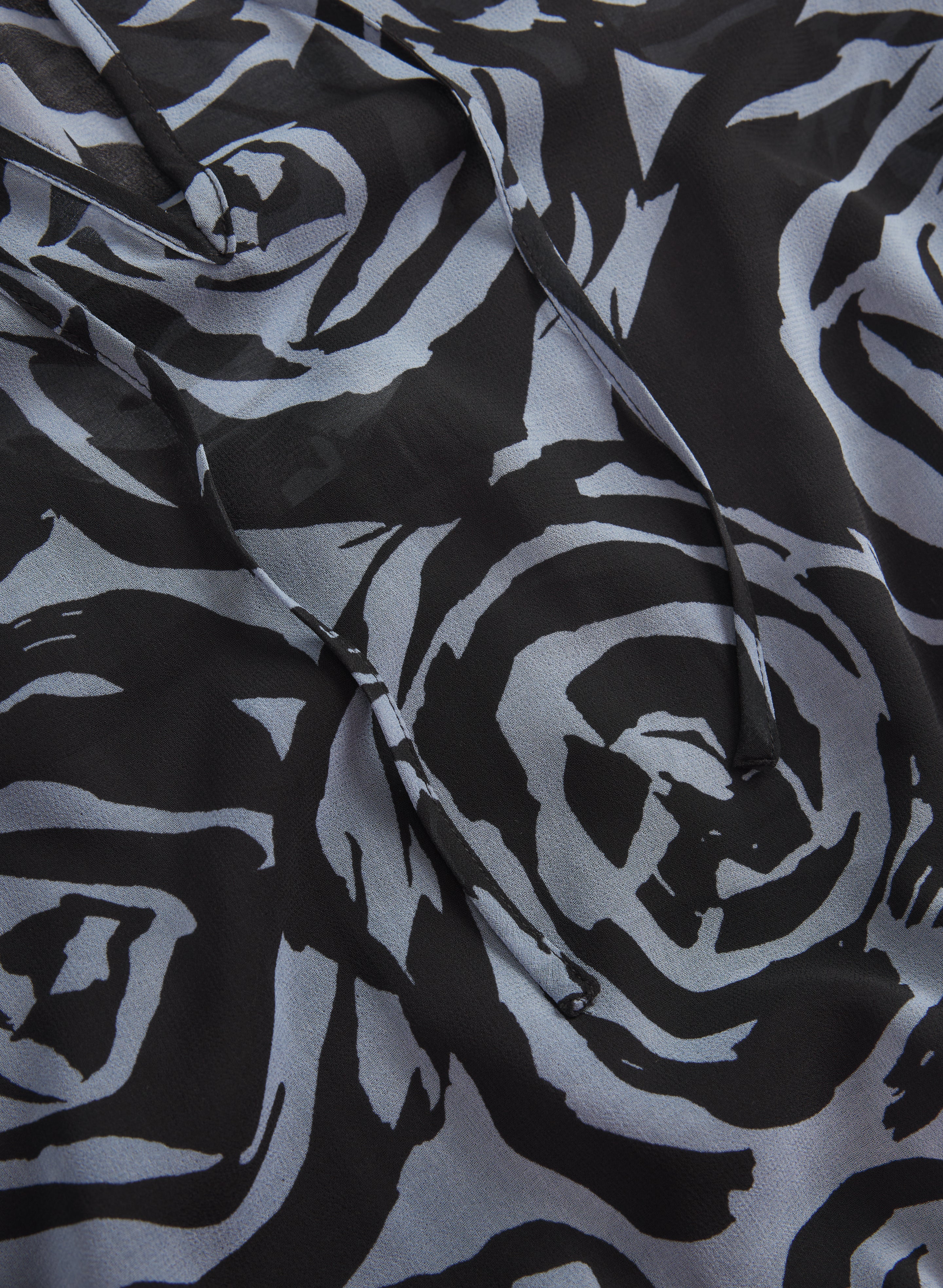 Graphic Rose Print Blouse - Image 7