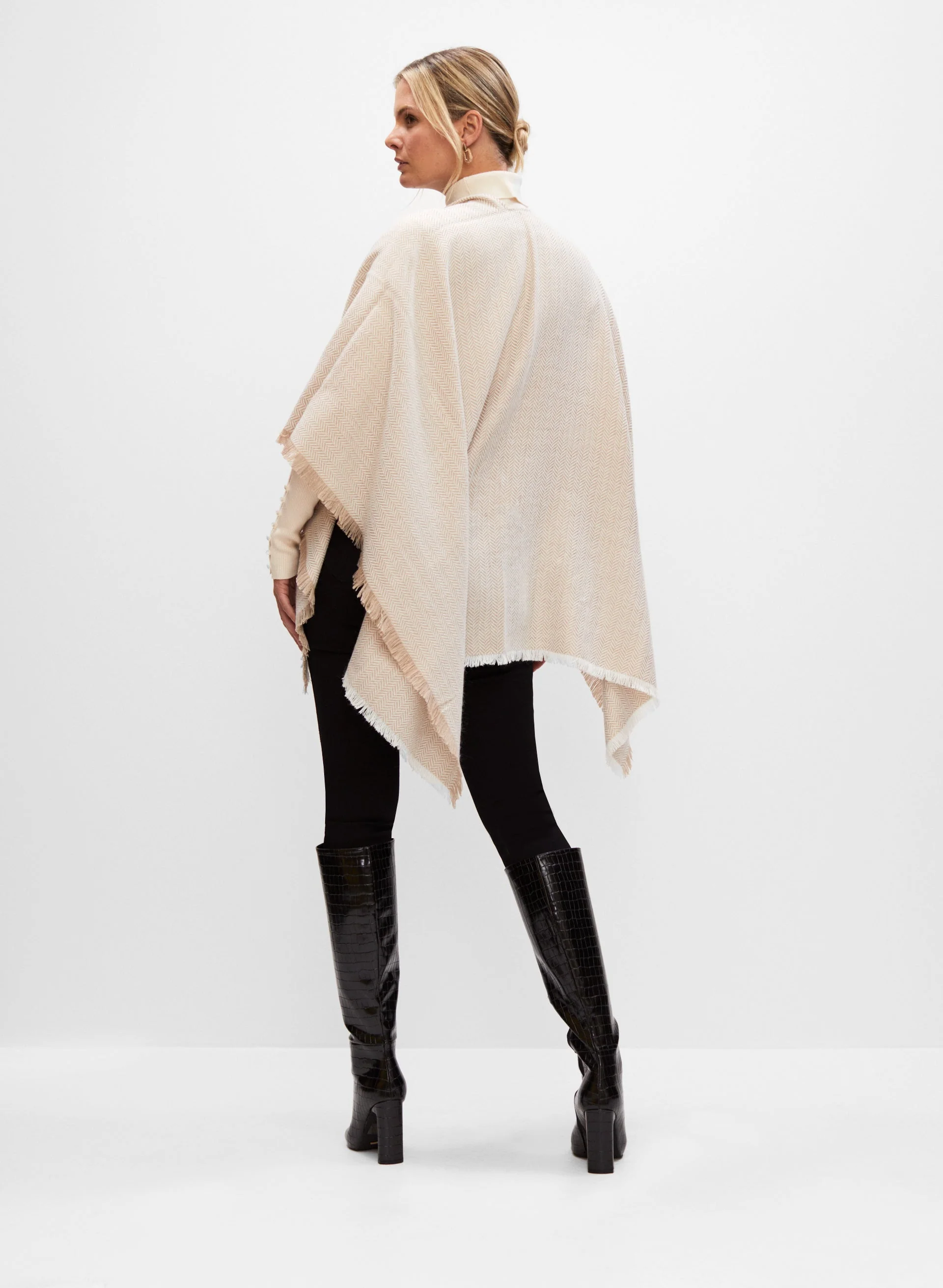Herringbone Motif Fringed Shawl - Image 2