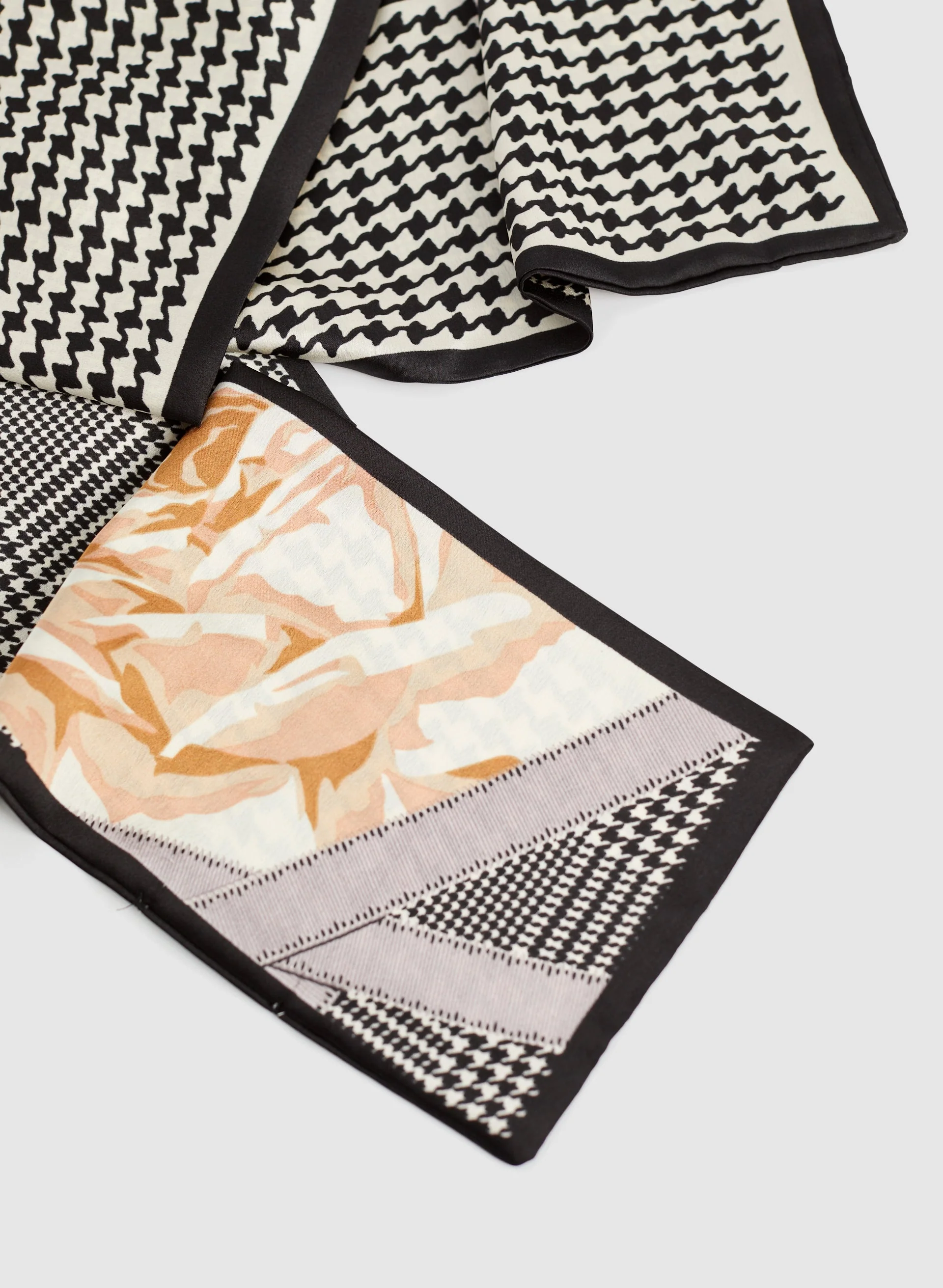 Houndstooth & Floral Print Scarf - Image 2