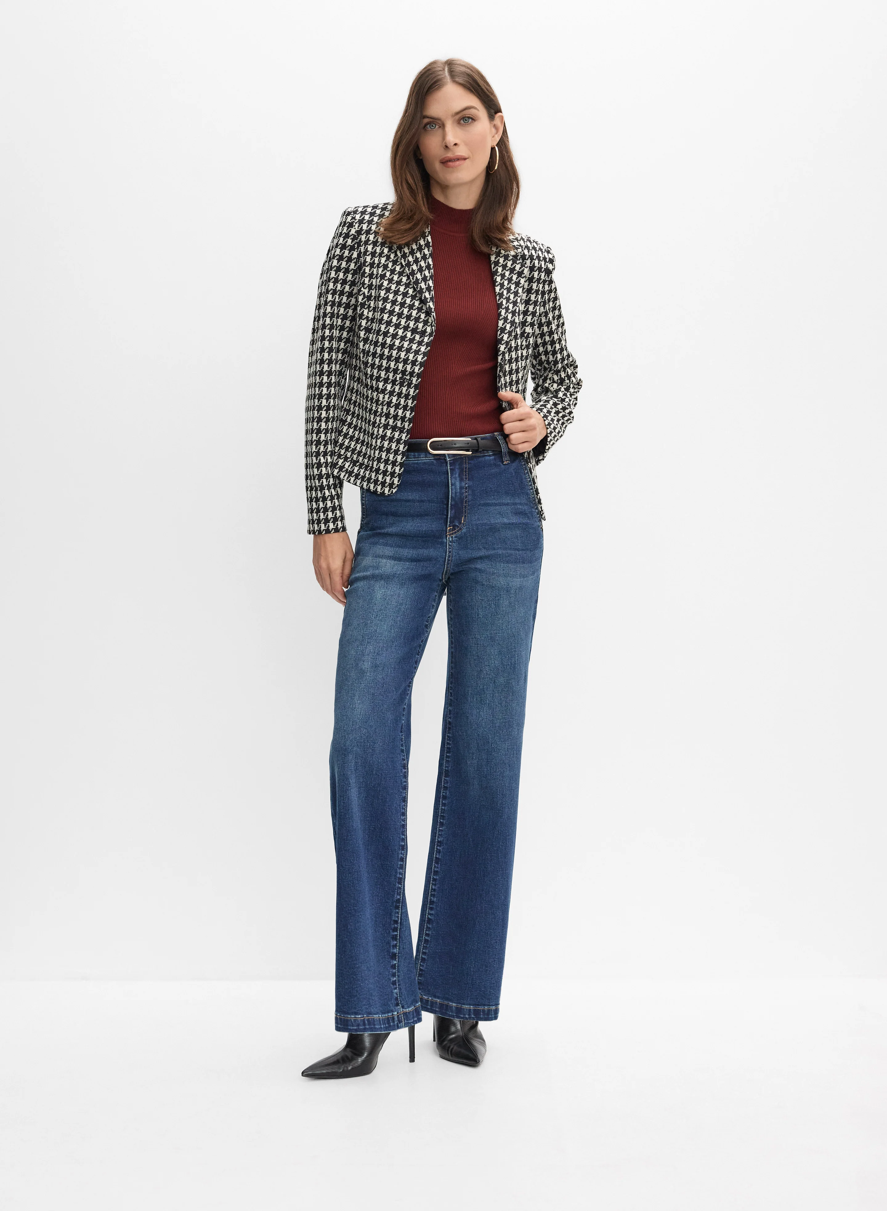 Houndstooth Knit Blazer & Mid-Rise Trouser Jeans