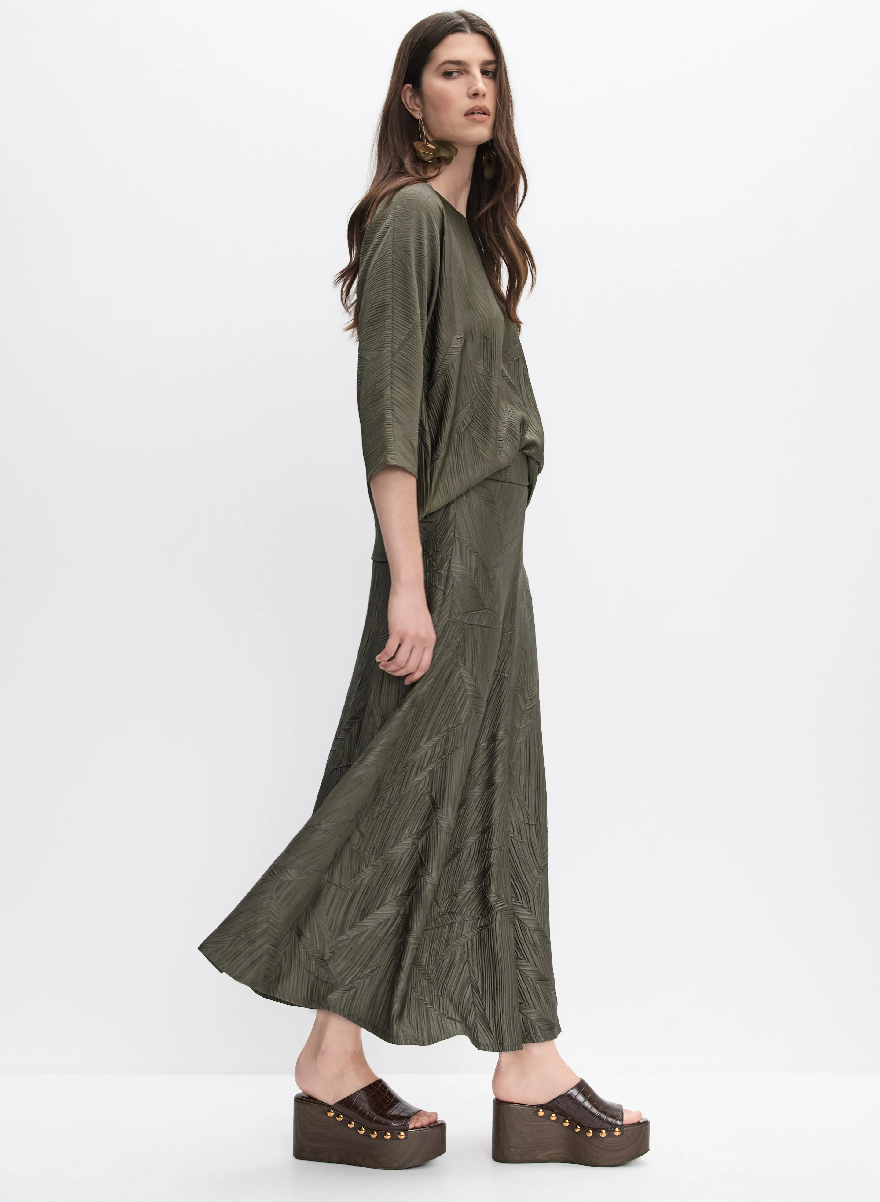 Joseph Ribkoff - Satin Plissé Skirt - Image 5