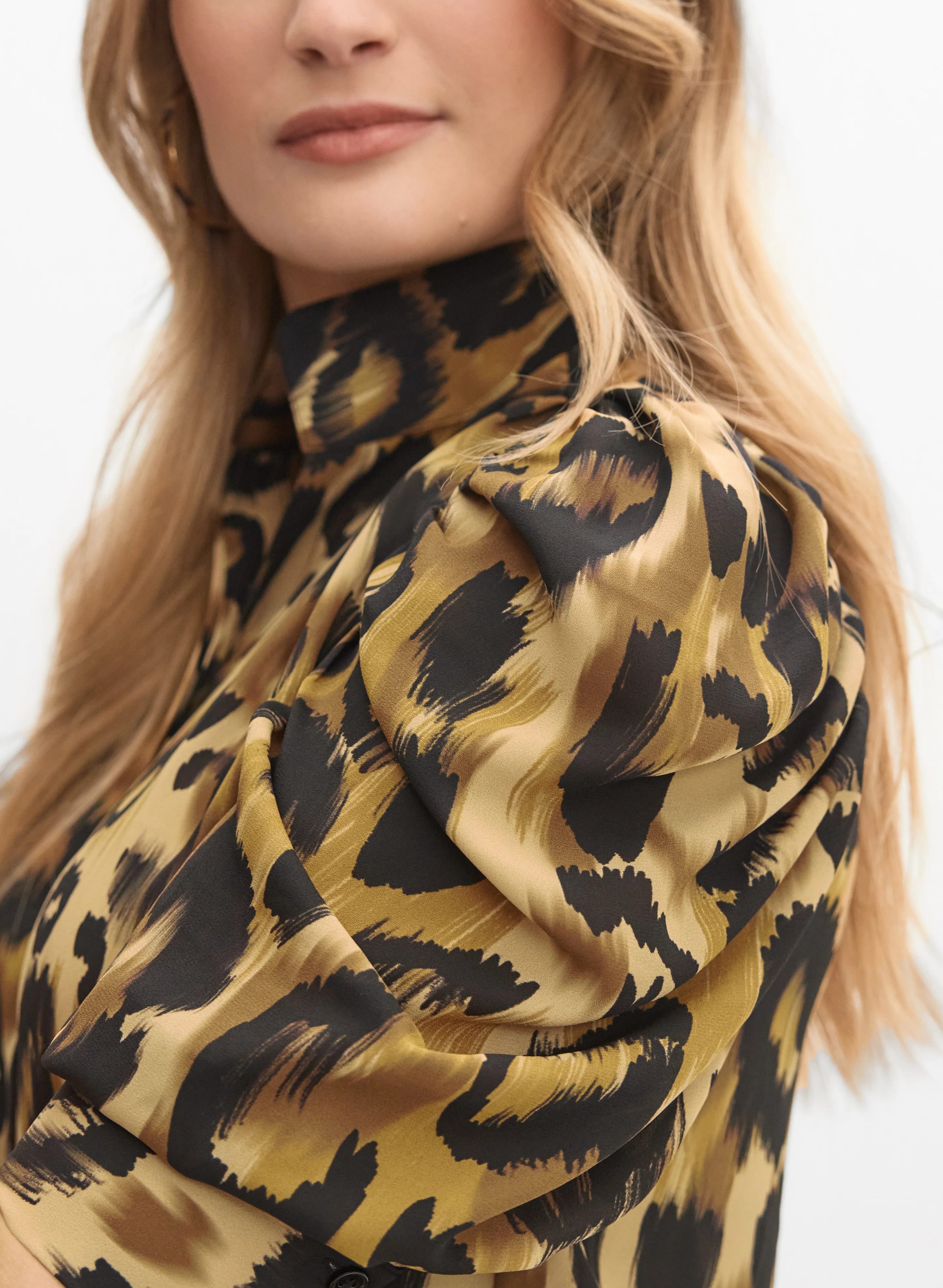 Leopard Puff Sleeve Blouse - Image 2