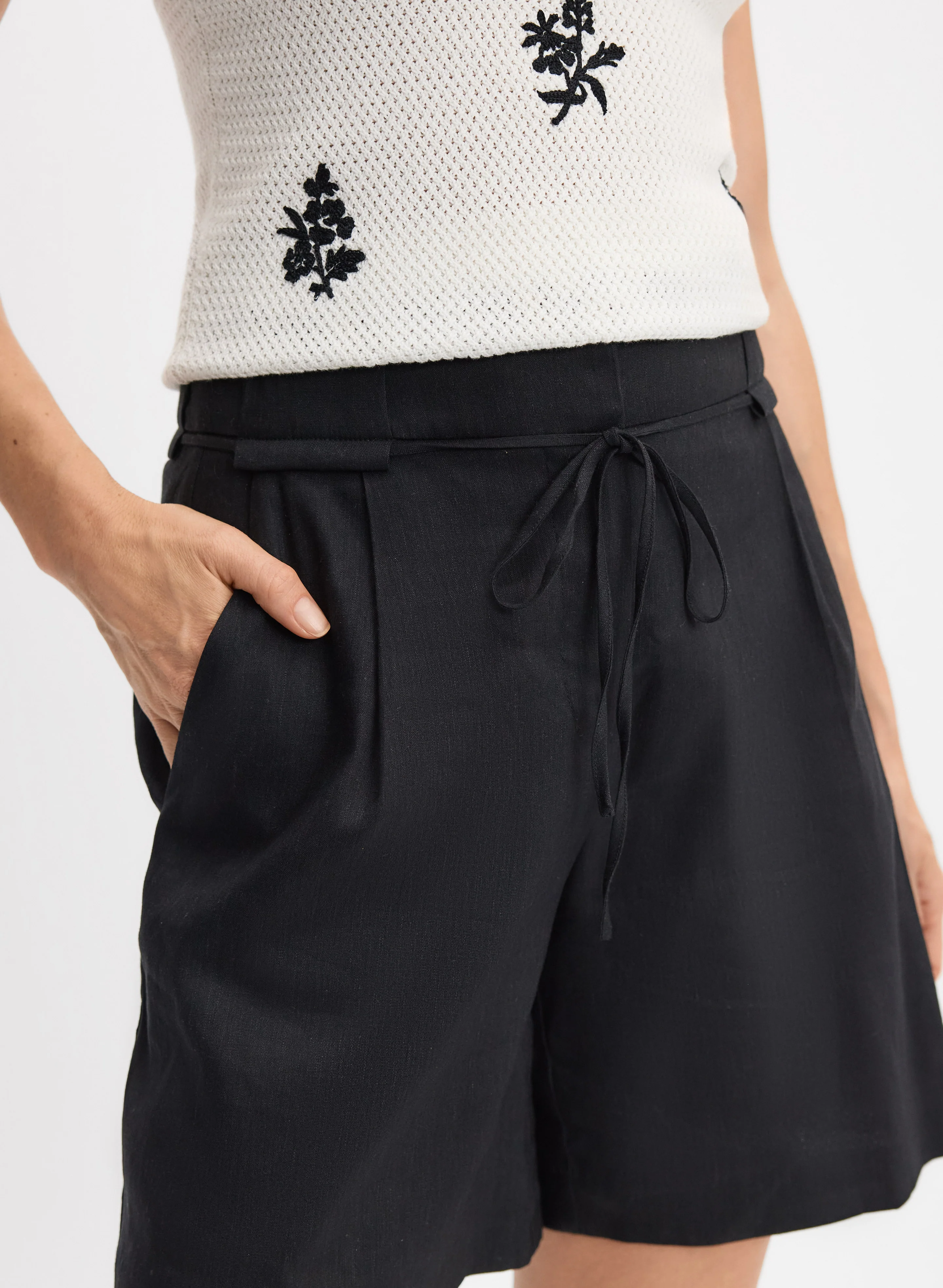 Linen-Blend Shorts - Image 4