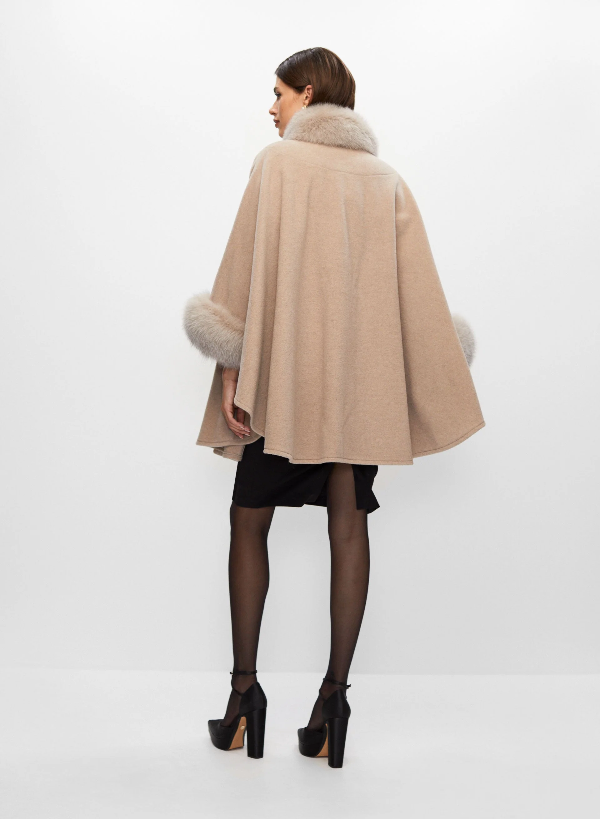 Mallia - Wool & Cashmere Blend Cape - Image 2