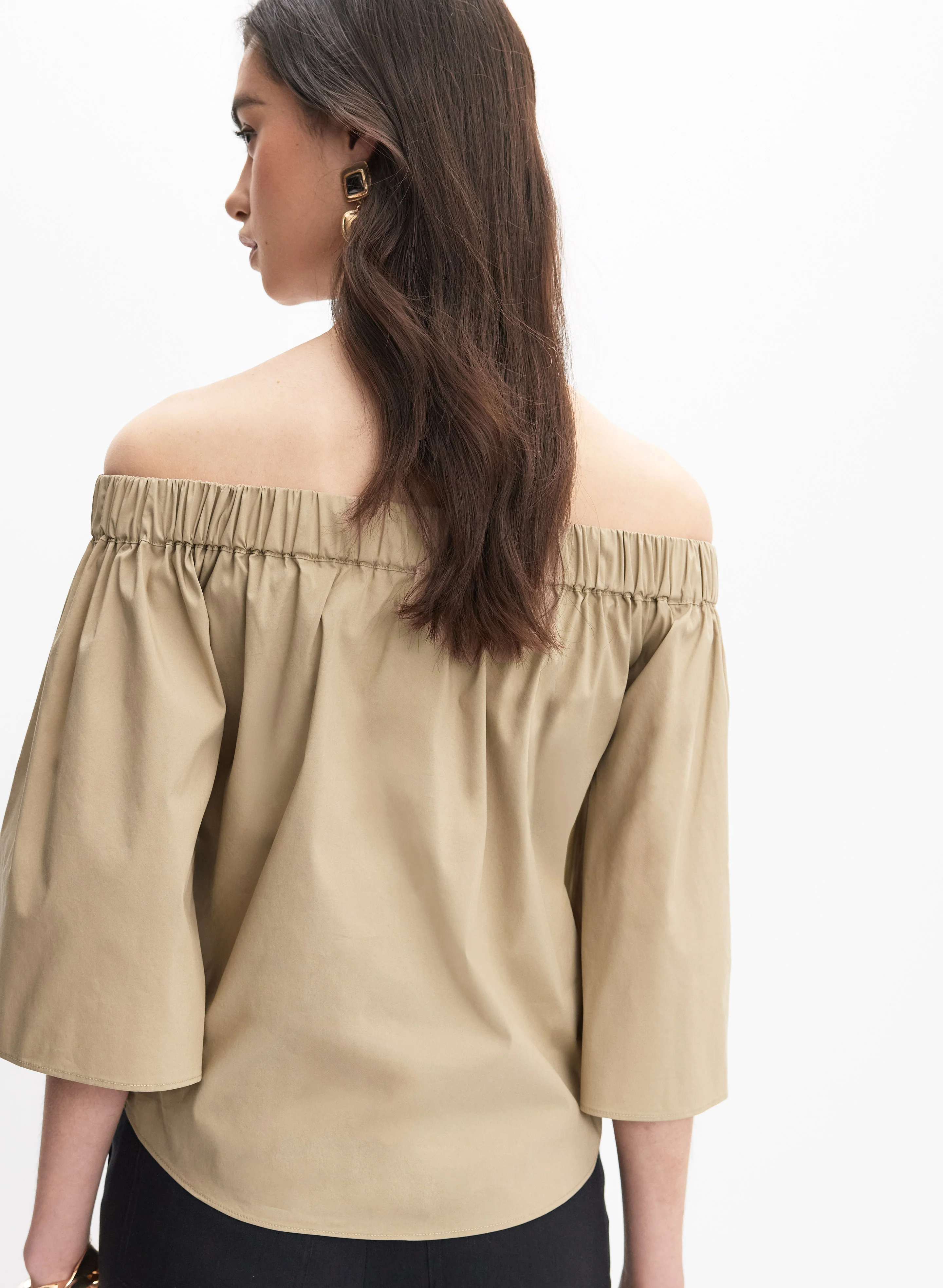 Off-The-Shoulder Blouse - Image 3