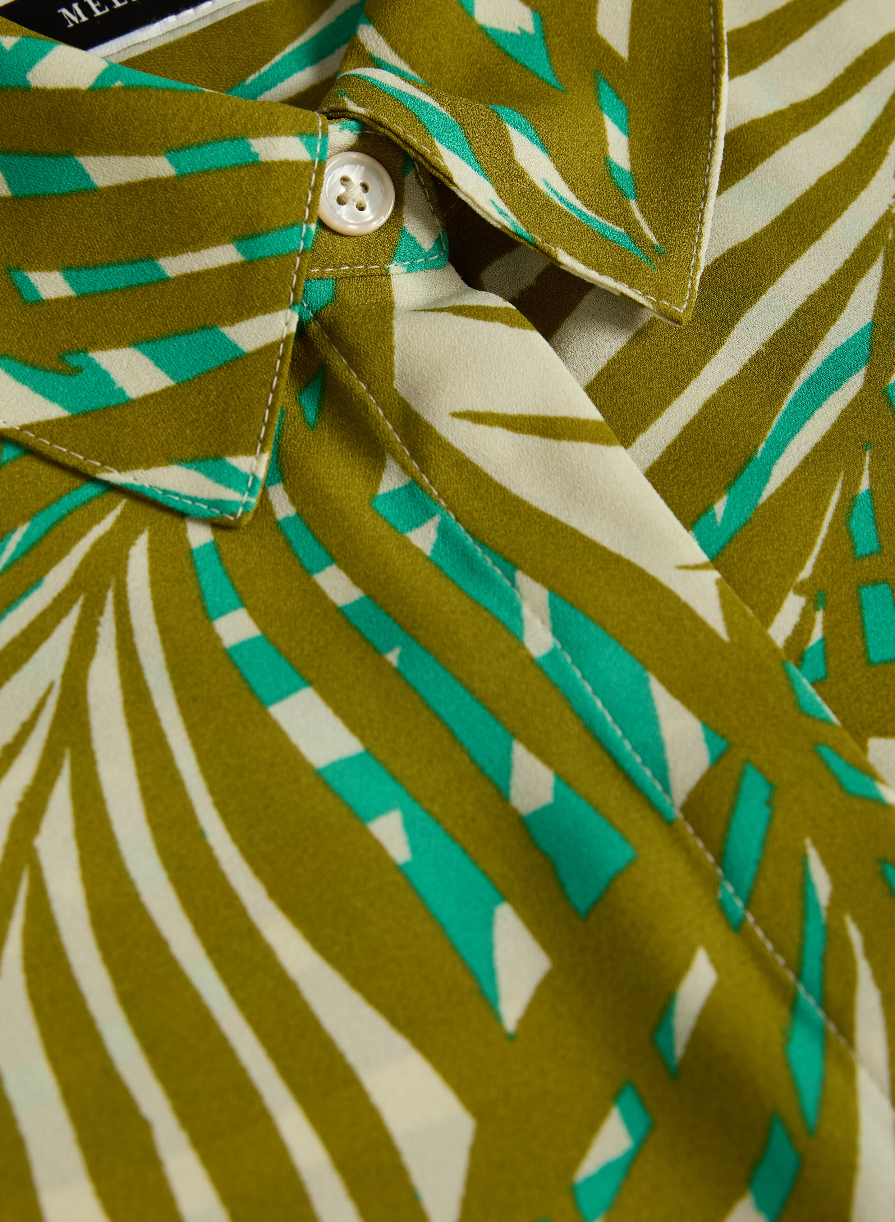 Palm Print Sleeveless Blouse - Image 6