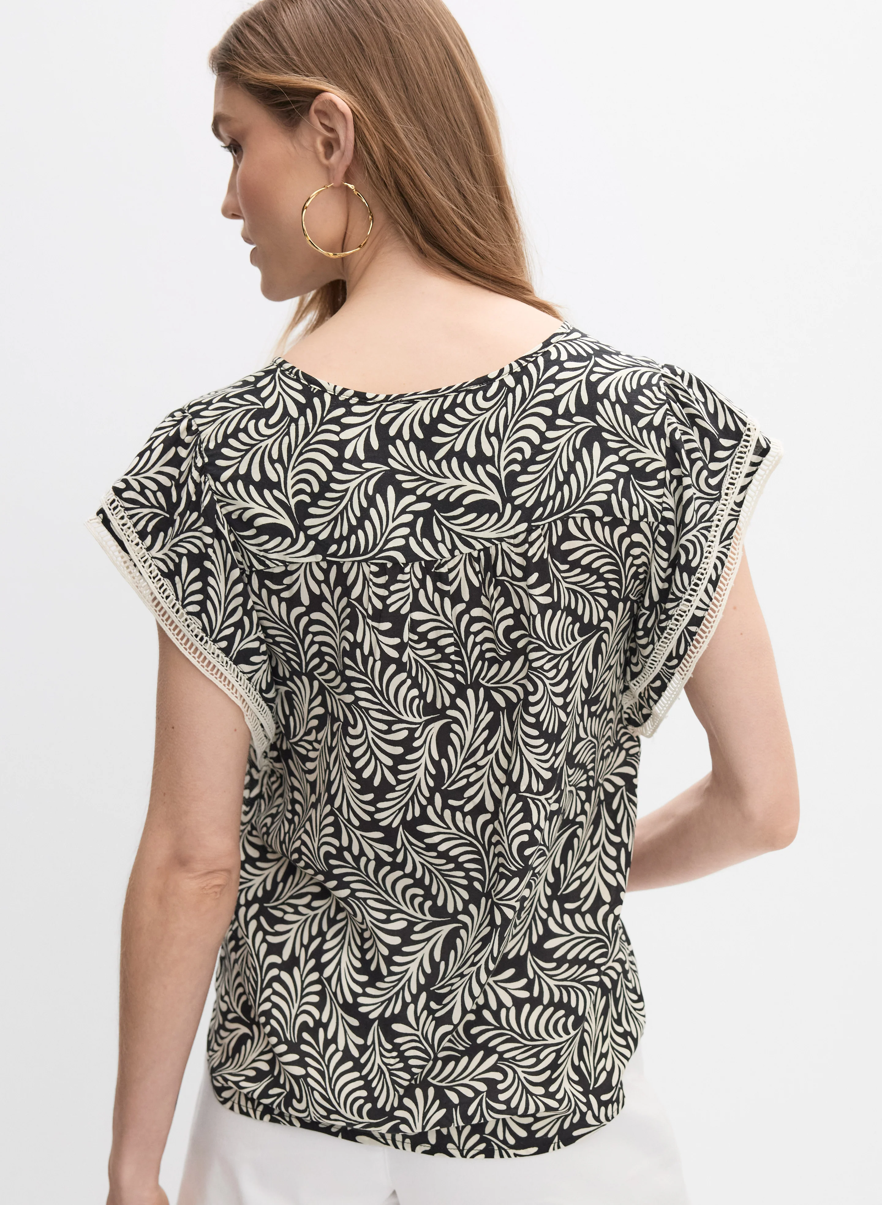 Printed Crochet Trim Blouse - Image 4