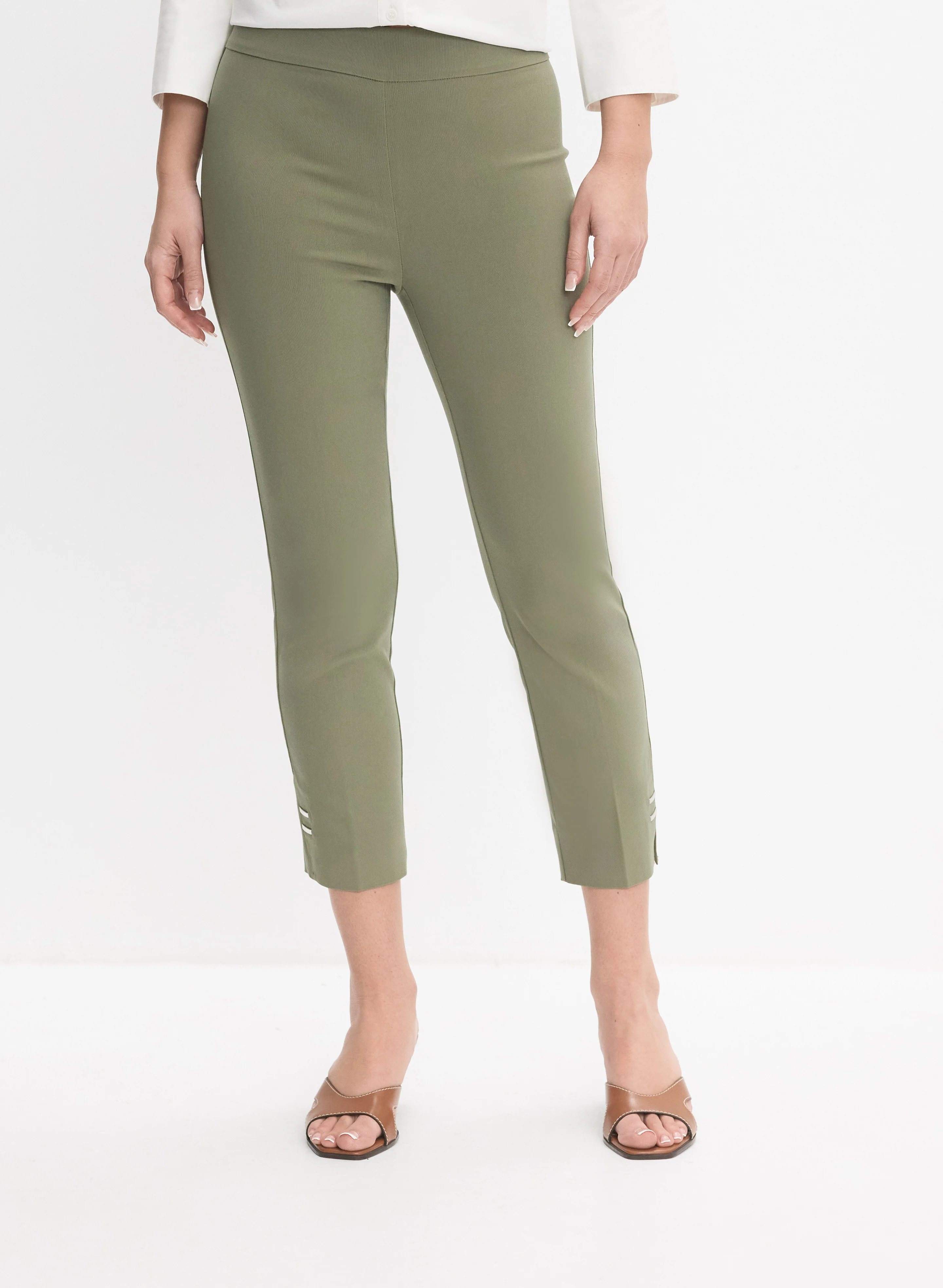 Pull-On Capris