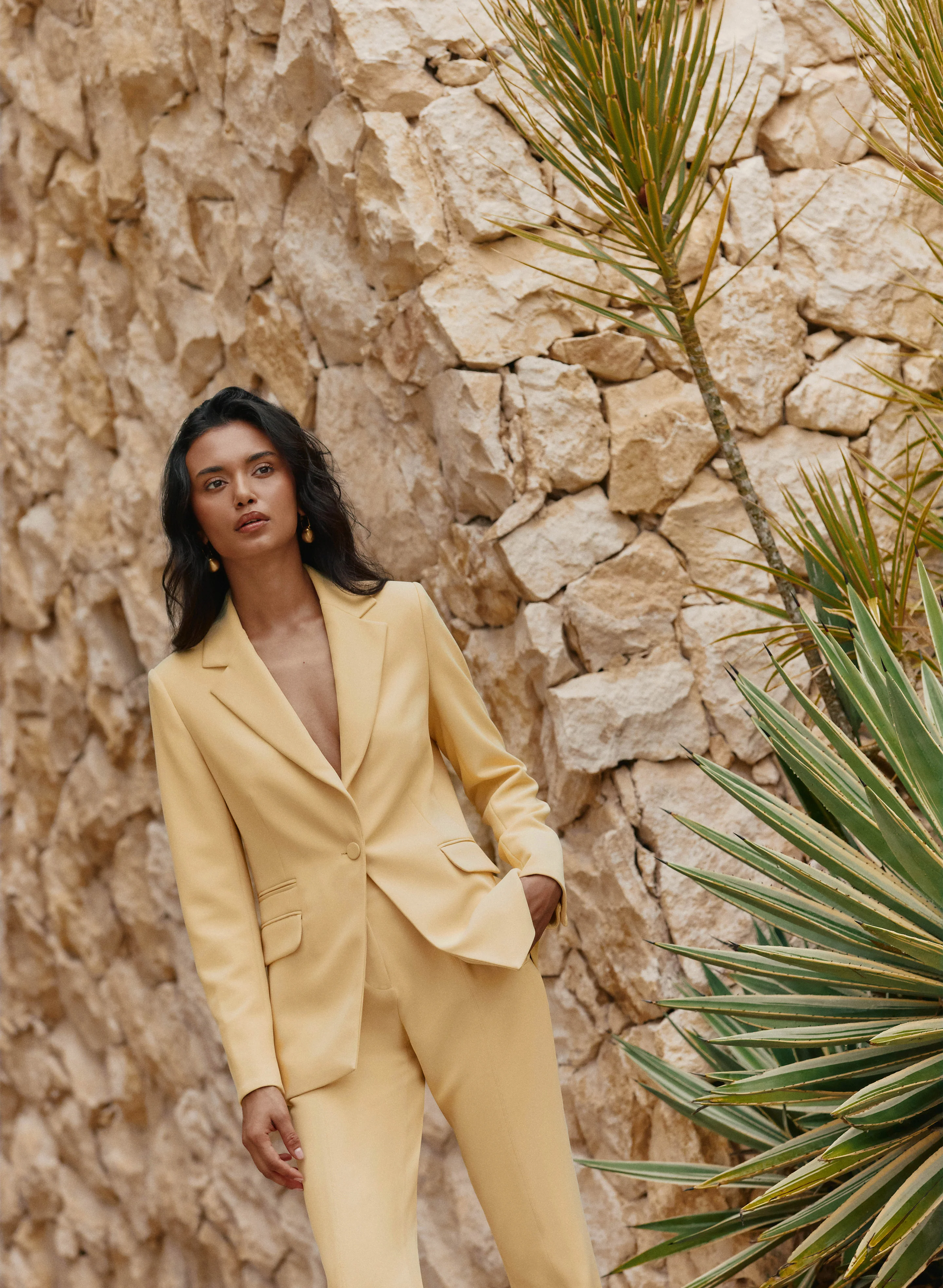 Single-Button Blazer - Image 2