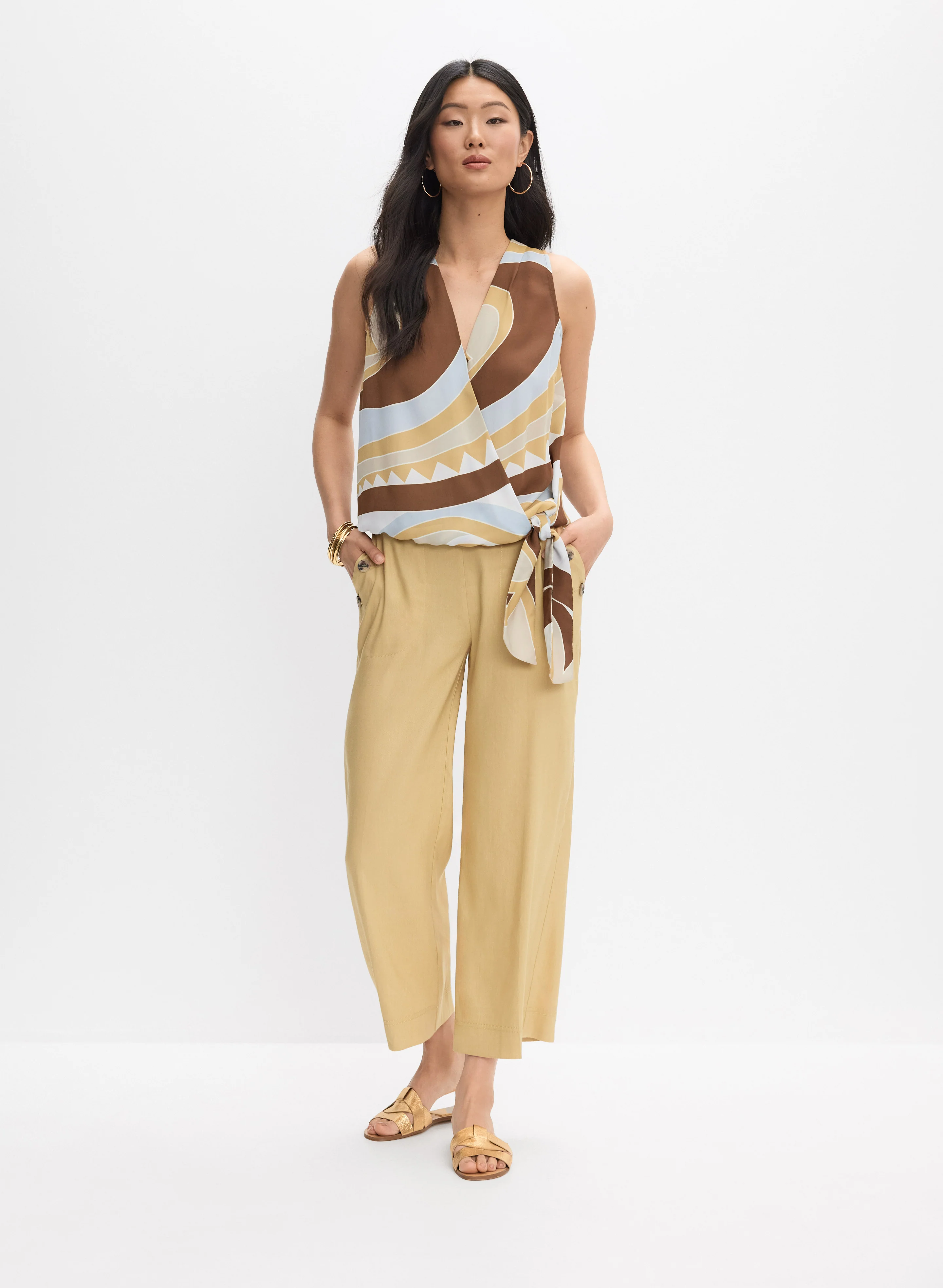 Sleeveless Abstract Blouse - Image 3