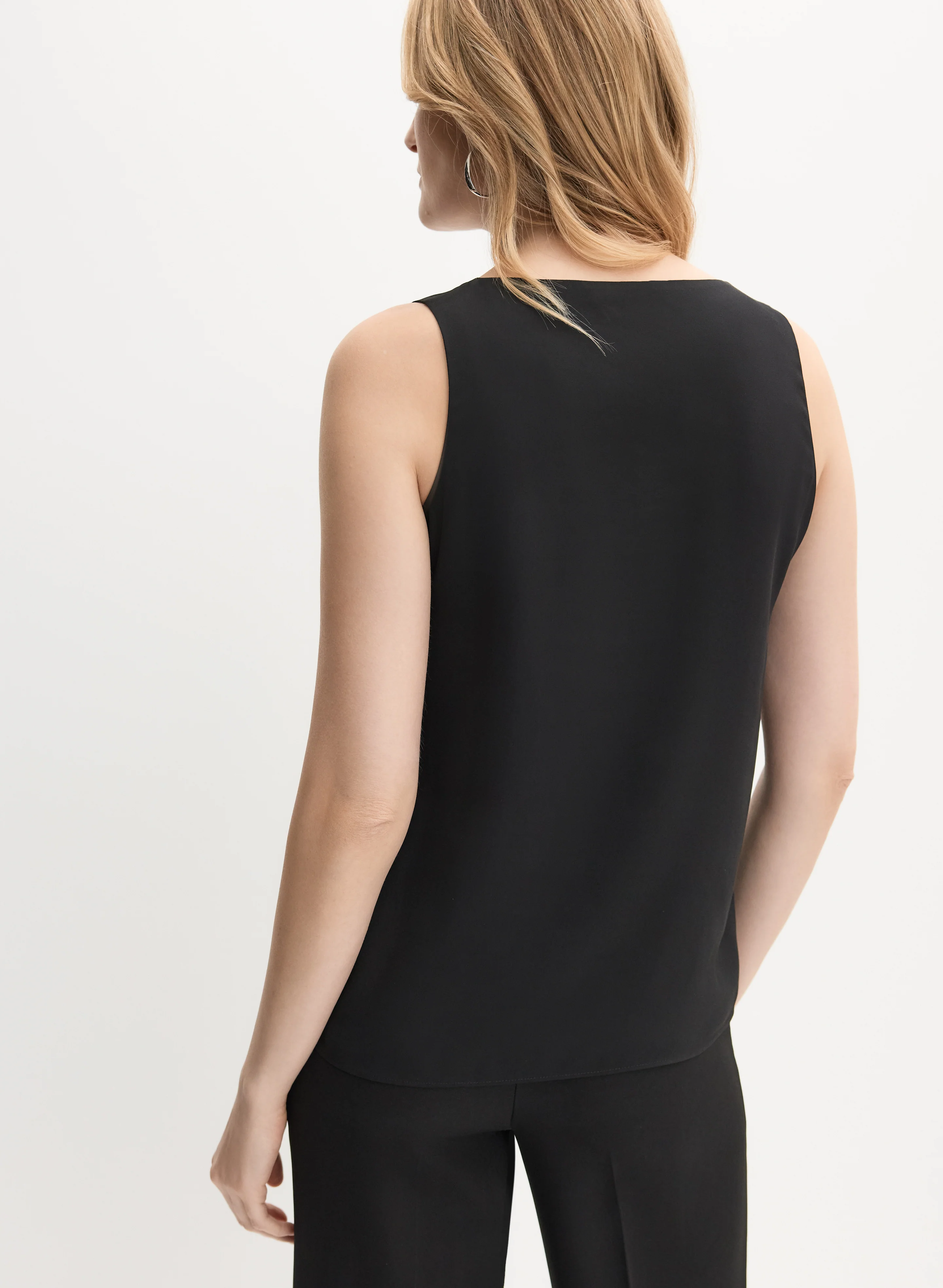 Sleeveless Crepe Blouse - Image 4