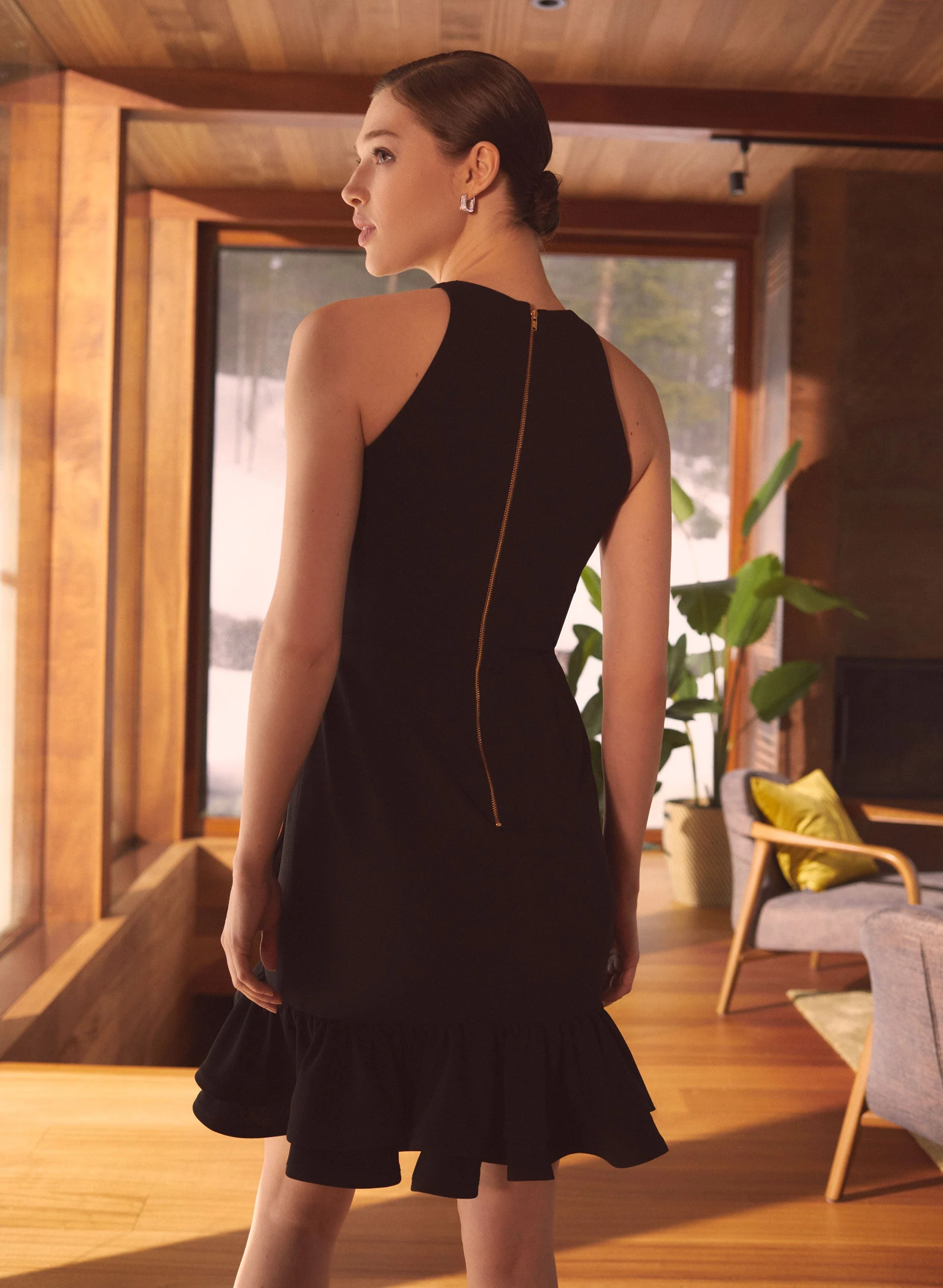 Sleeveless Ruffle Hem Dress - Image 3