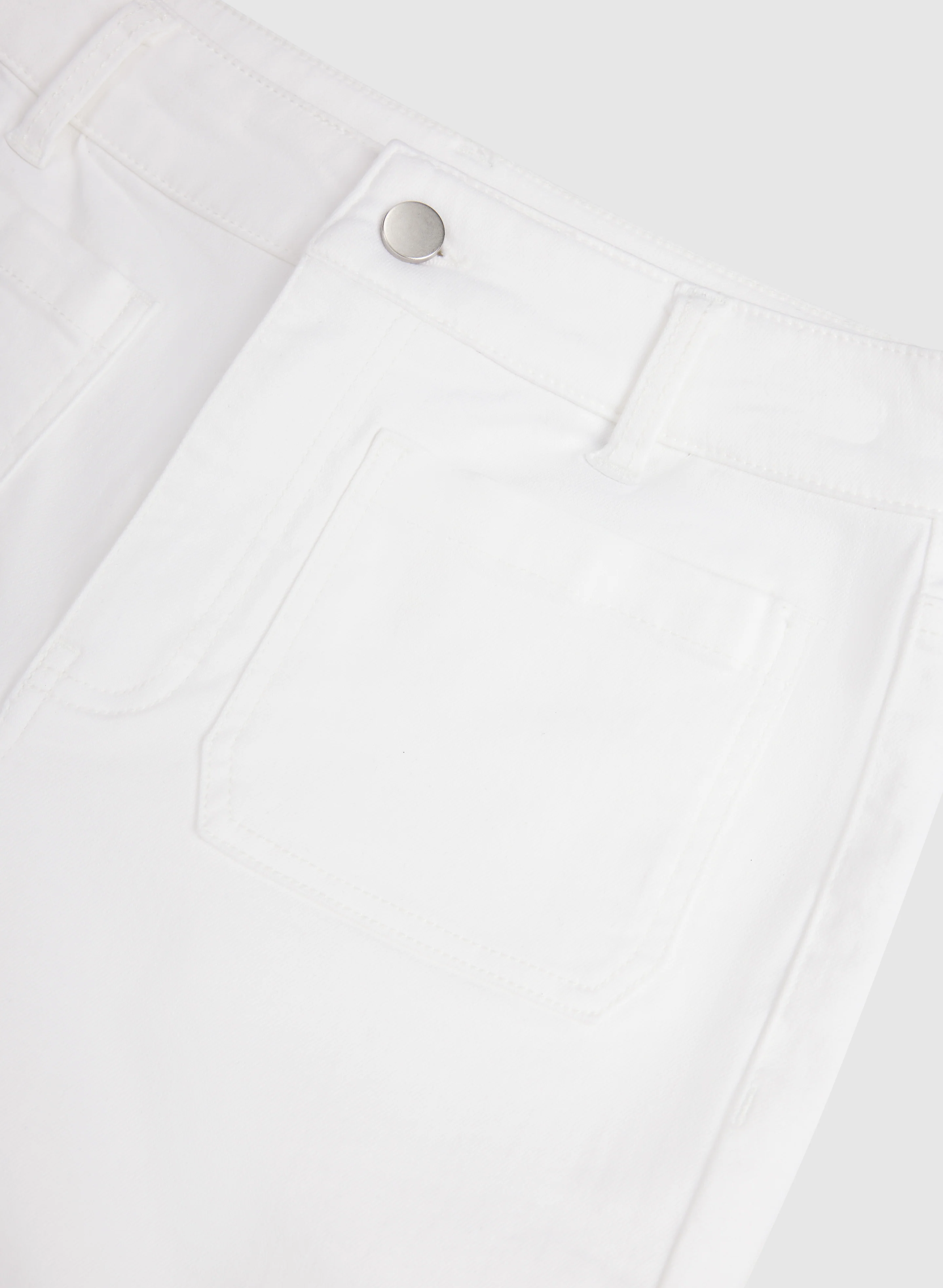 Straight-Leg Denim Capris - Image 7